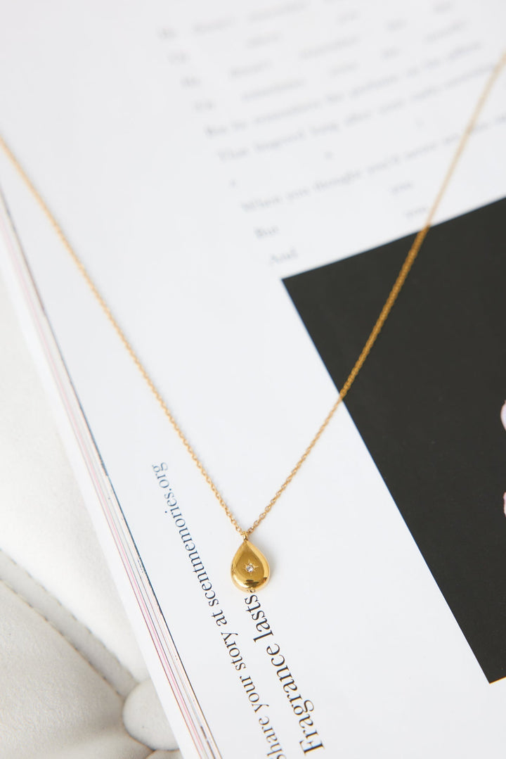 18 Karat Necklace with Shiny Horizons Jasmine's Boutique Australia