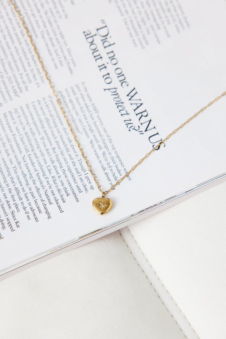 18-Carat Gold Star Necklace Jasmine's Boutique Australia
