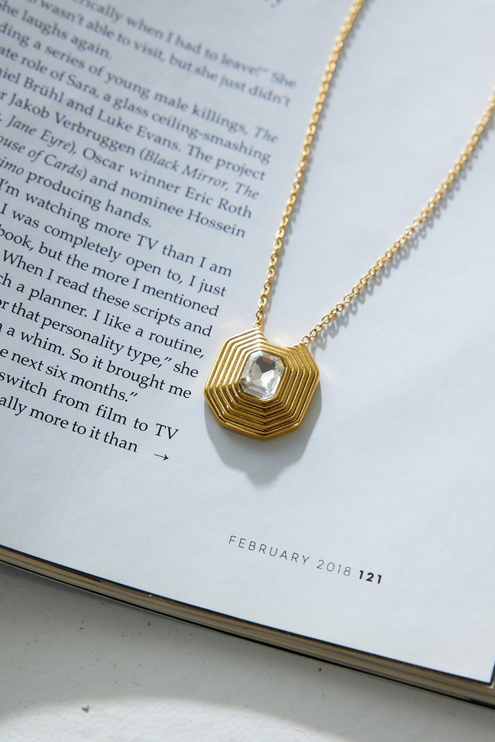 Necklace with luxurious gold look in 18 karat gold Jasmine's Boutique Australia
