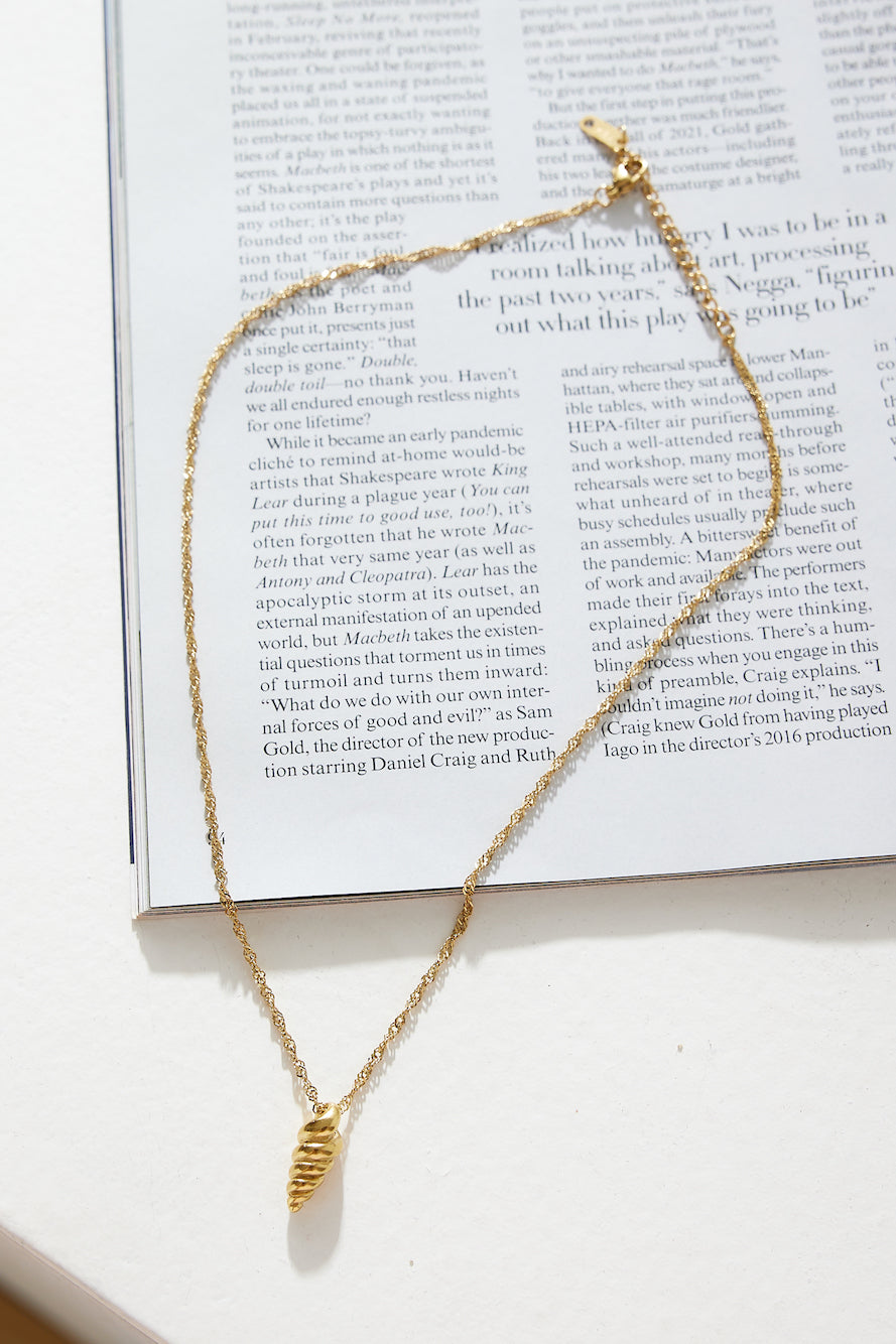 18 Karat Gold Necklace with Sea Shells Jasmine's Boutique Australia