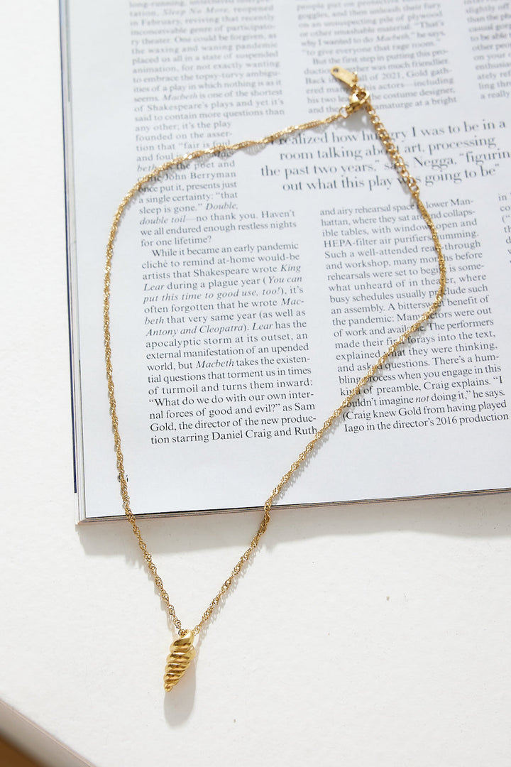 18 Karat Gold Necklace with Sea Shells Jasmine's Boutique Australia