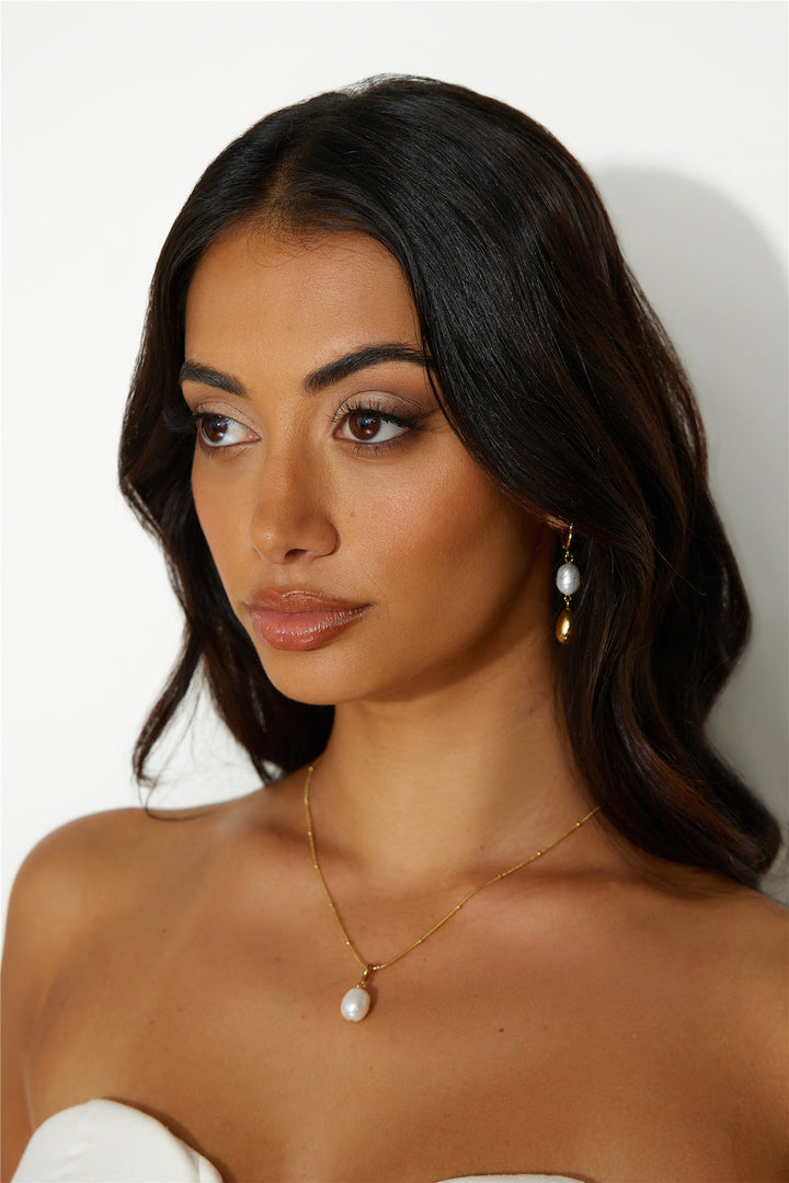18 Karat Gold Pearl Necklace Jasmine's Boutique Australia