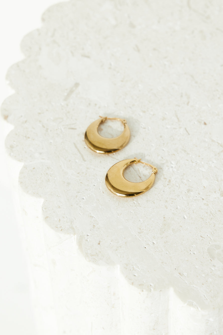 18 Karat Gold Plated Simple Elegant Hoop Earrings Jasmine's Boutique Australia
