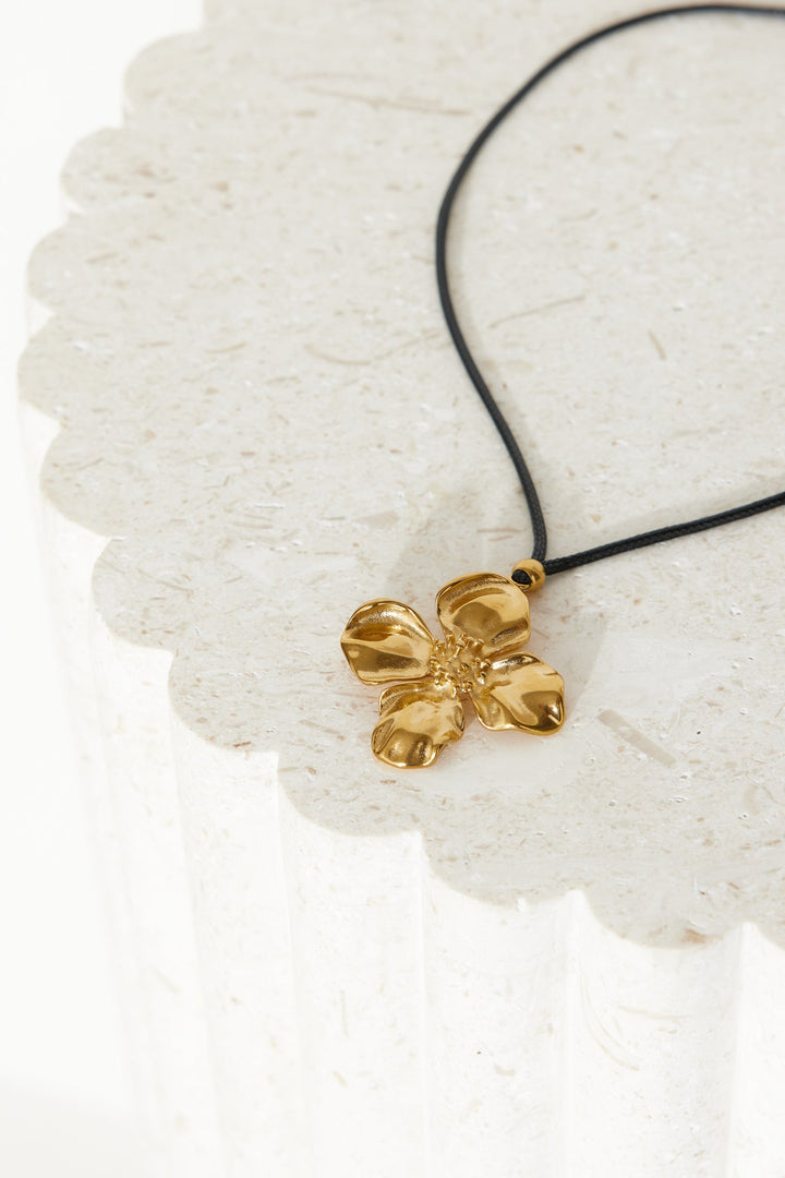 18 Karat Gold-Plated Fantastic Necklace Jasmine's Boutique Australia
