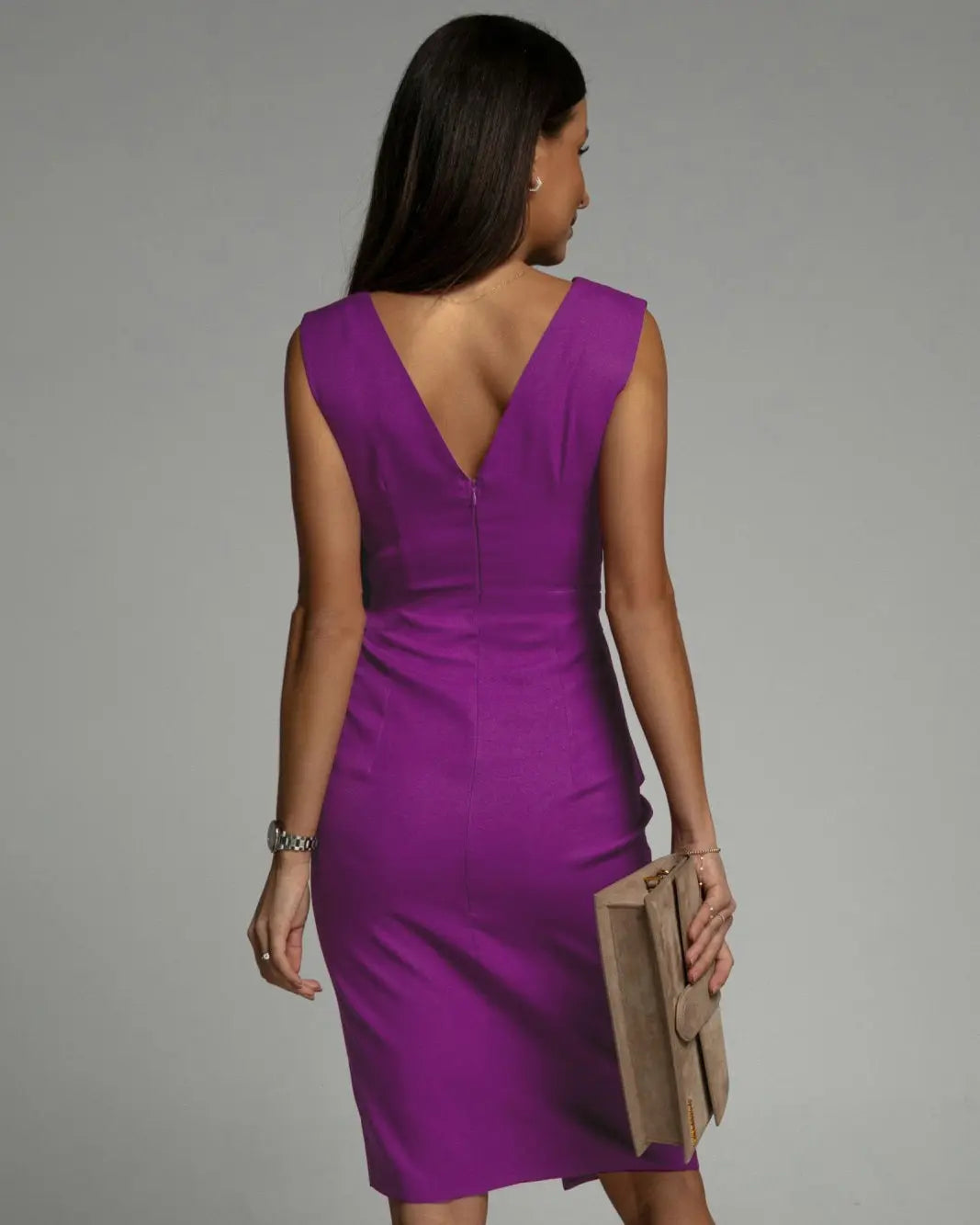 Fitted dress with V-neckline and slit Jasmine's Boutique Australia