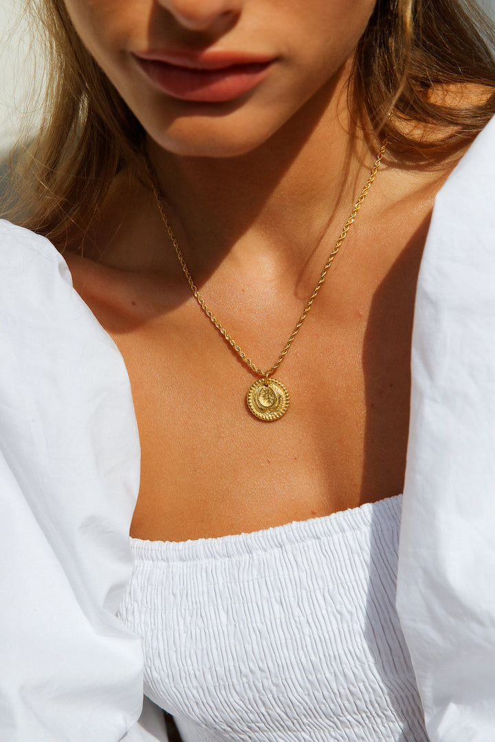 18 Karat Gold Necklace Illusory Lives Jasmine's Boutique Australia