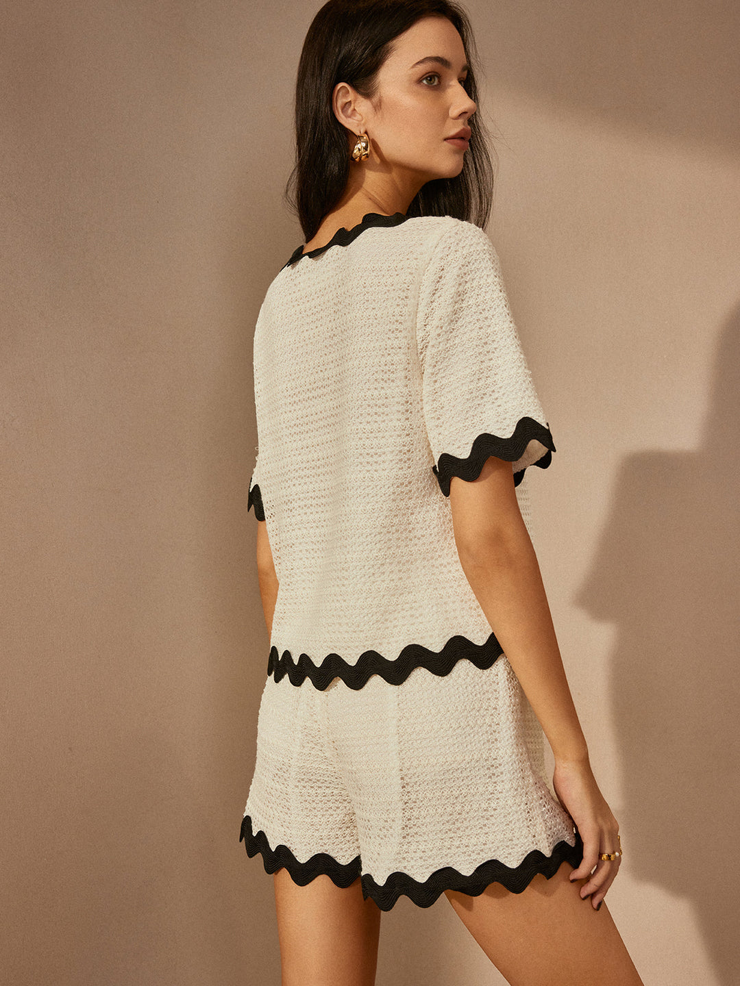 Contrast Trim V-Neck Shorts Set  Liora Lane Boutique Short Sets