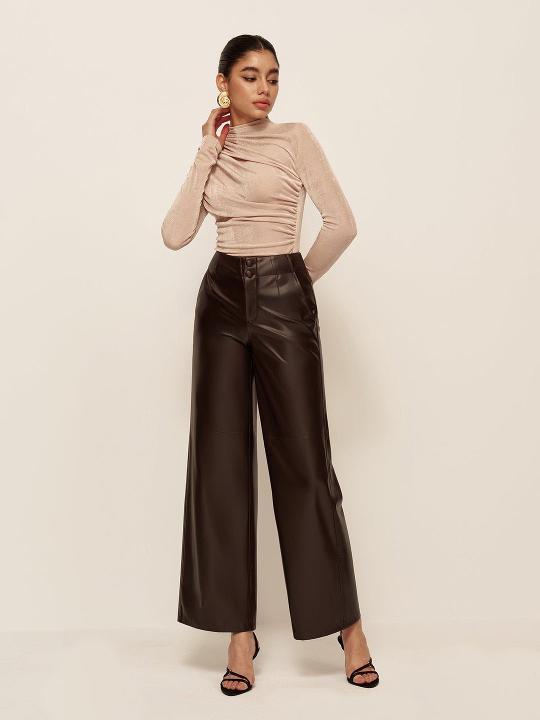 Versatile Ruched Slim T-Shirt  Liora Lane Boutique T-Shirts