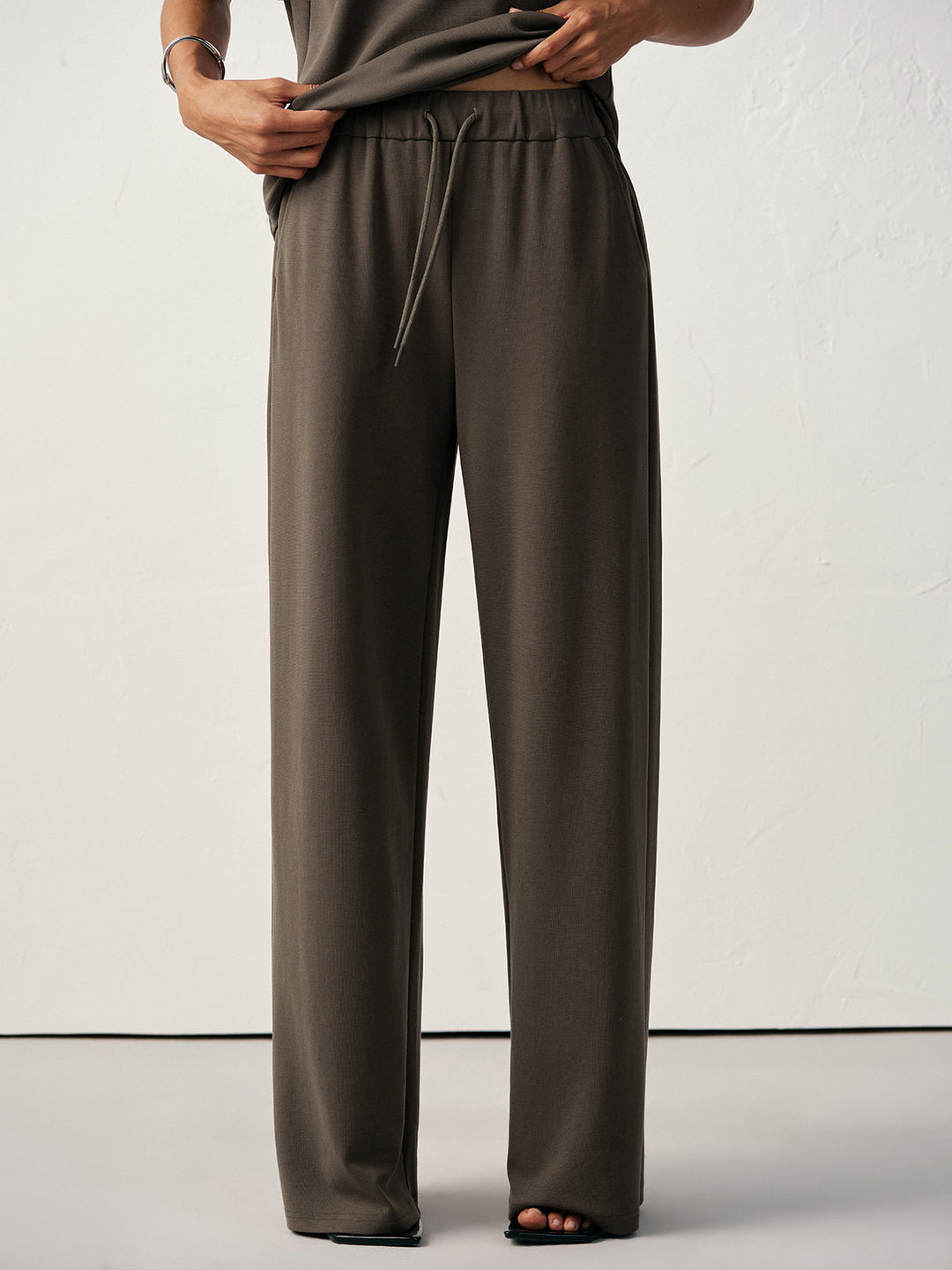 Mid-Waist Drawstring Sweatpants  Liora Lane Boutique Sweatpants
