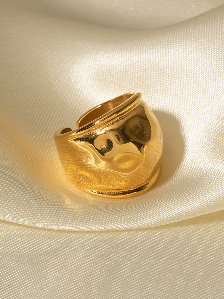 Double-Sided Ring Exaggerated Lips Jasmine's Boutique Australia