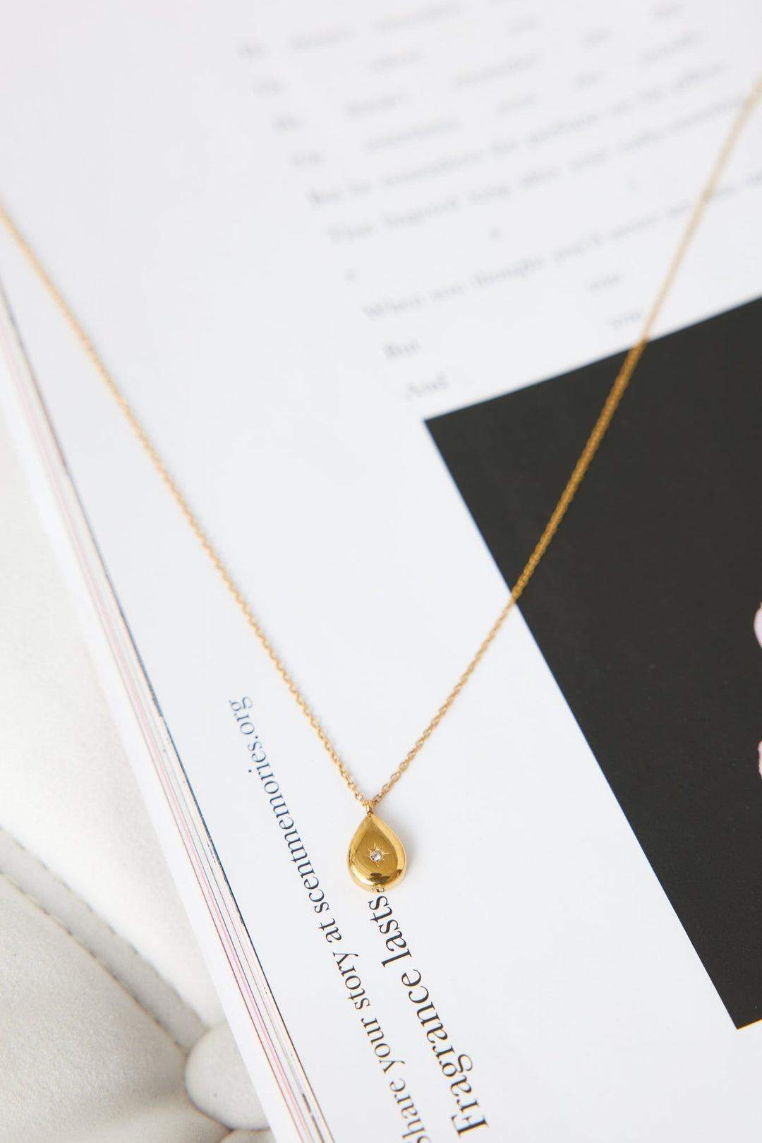 18 Karat Necklace with Shiny Horizons Jasmine's Boutique Australia