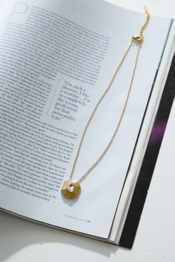 Necklace with luxurious gold look in 18 karat gold Jasmine's Boutique Australia