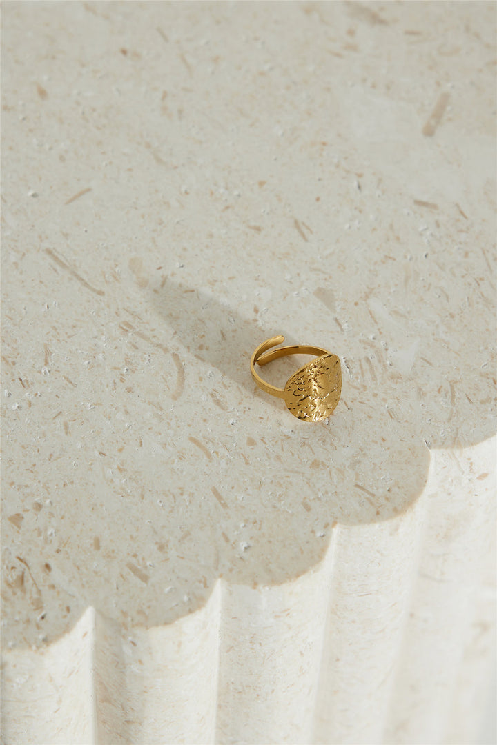 18 Karat Gold Moon Ring Jasmine's Boutique Australia