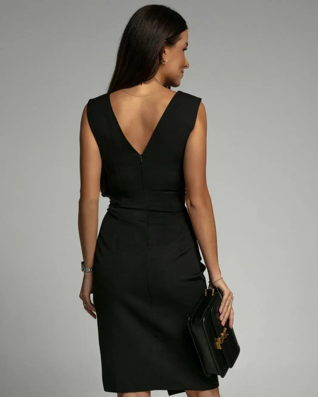 Fitted dress with V-neckline and slit Jasmine's Boutique Australia