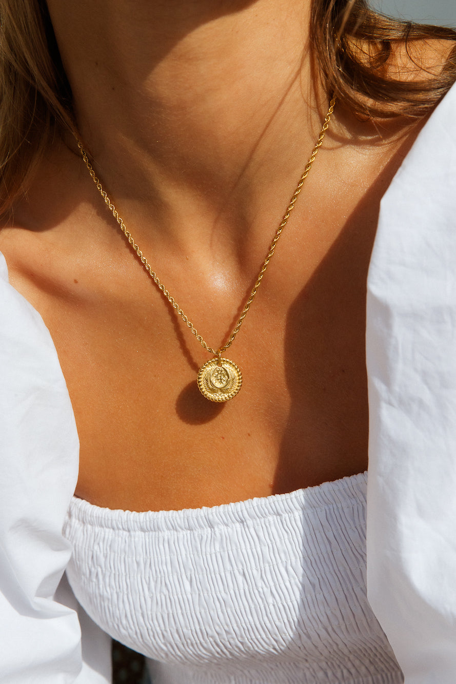 18 Karat Gold Necklace Illusory Lives Jasmine's Boutique Australia