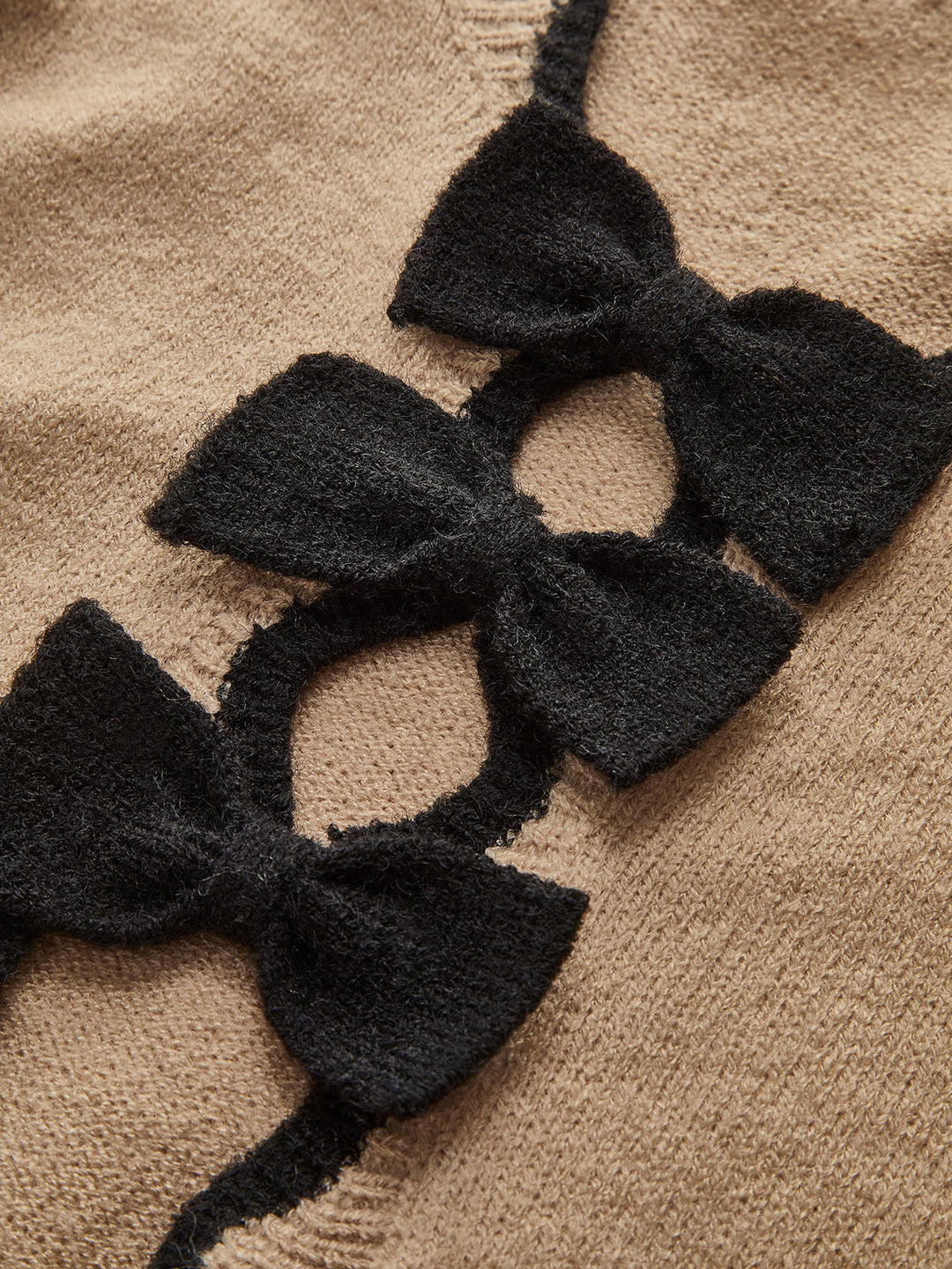 Contrast Wave Trim Bow Sweater  Liora Lane Boutique Sweaters