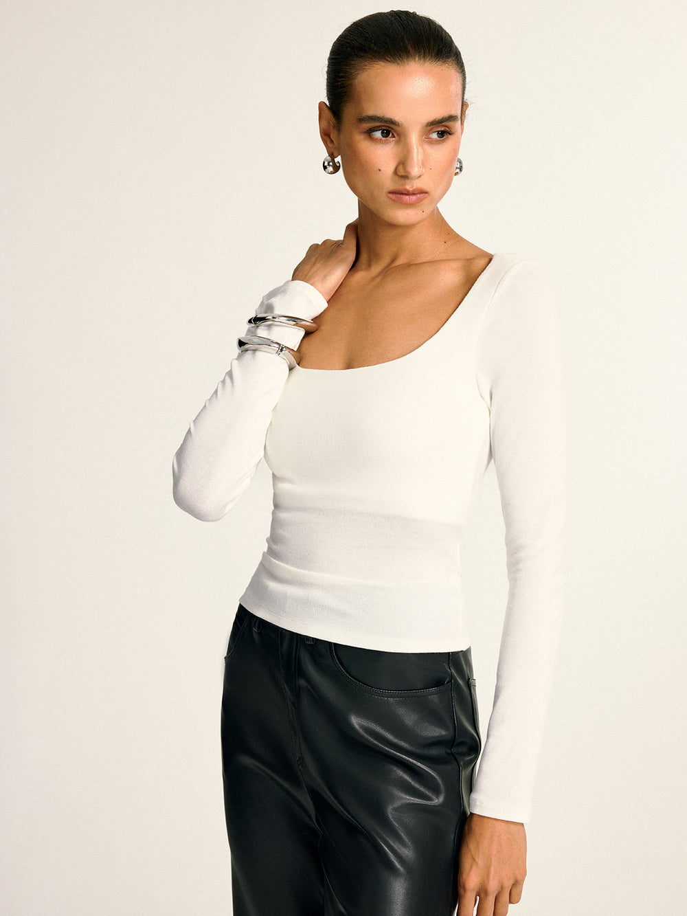 Bra-Free Slim Fit Low Neck Long Sleeve Top  Liora Lane Boutique T-Shirts
