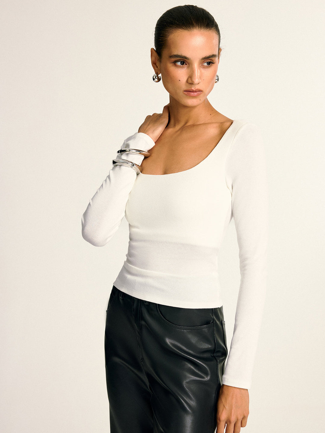 Bra-Free Slim Fit Low Neck Long Sleeve Top  Liora Lane Boutique T-Shirts