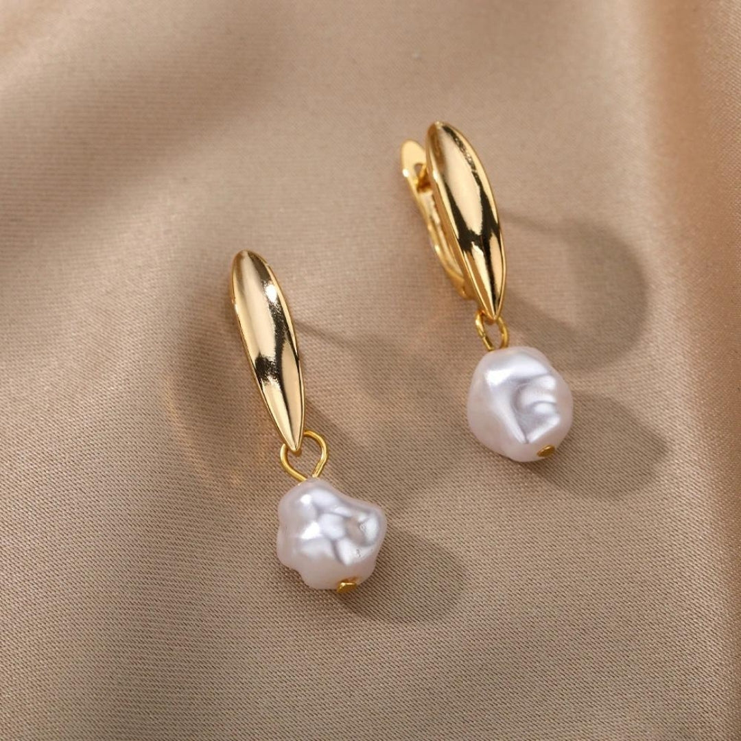 Elegant Pearl Earrings in Gold Jasmine's Boutique Australia