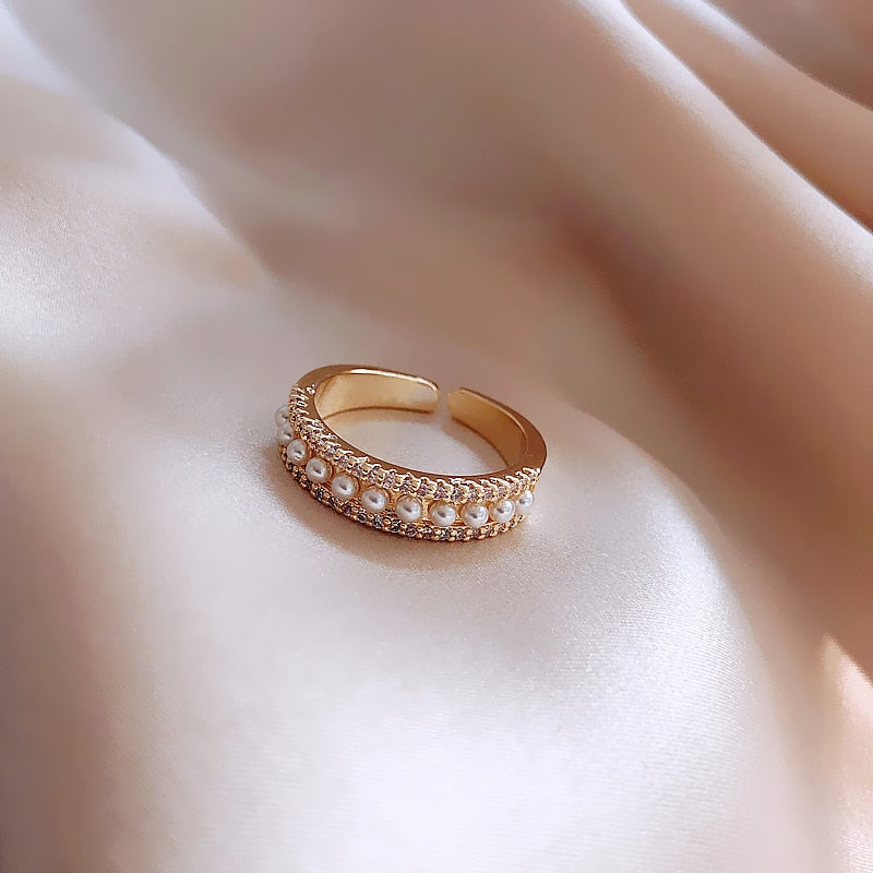 Luxury Ring in Gold and Pearls Jasmine's Boutique Australia