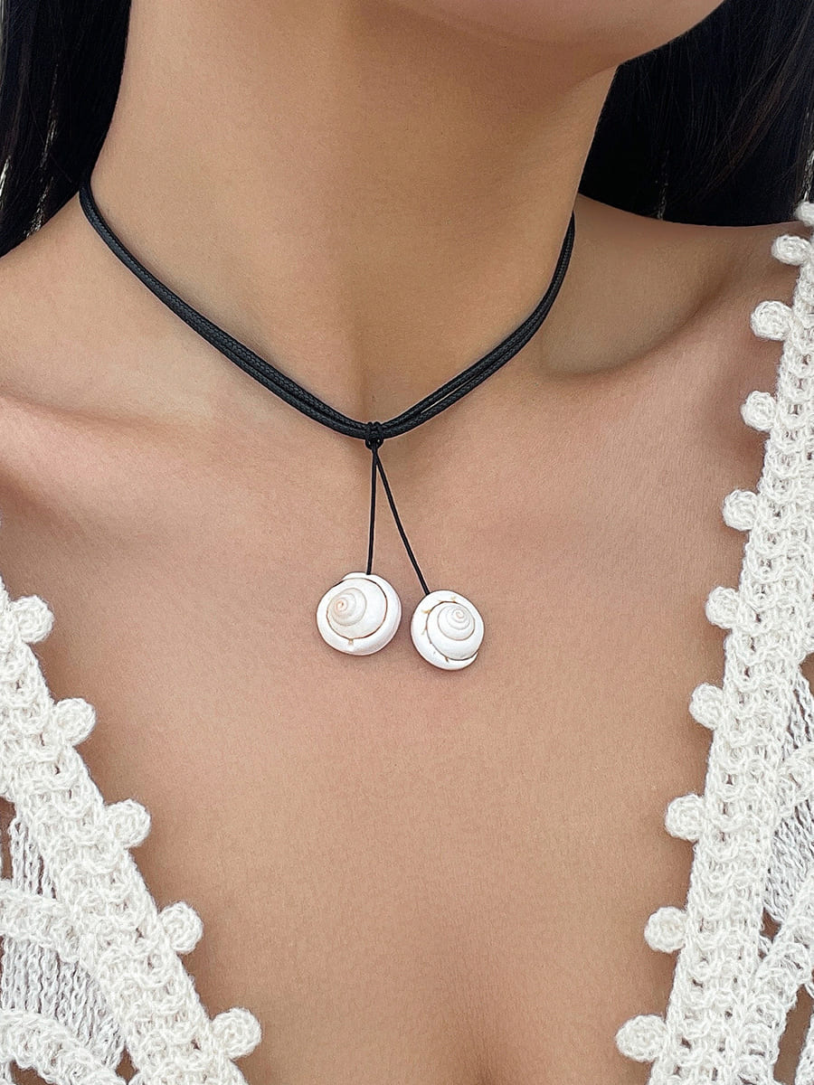 Tassel Necklace with Shell Jasmine's Boutique Australia