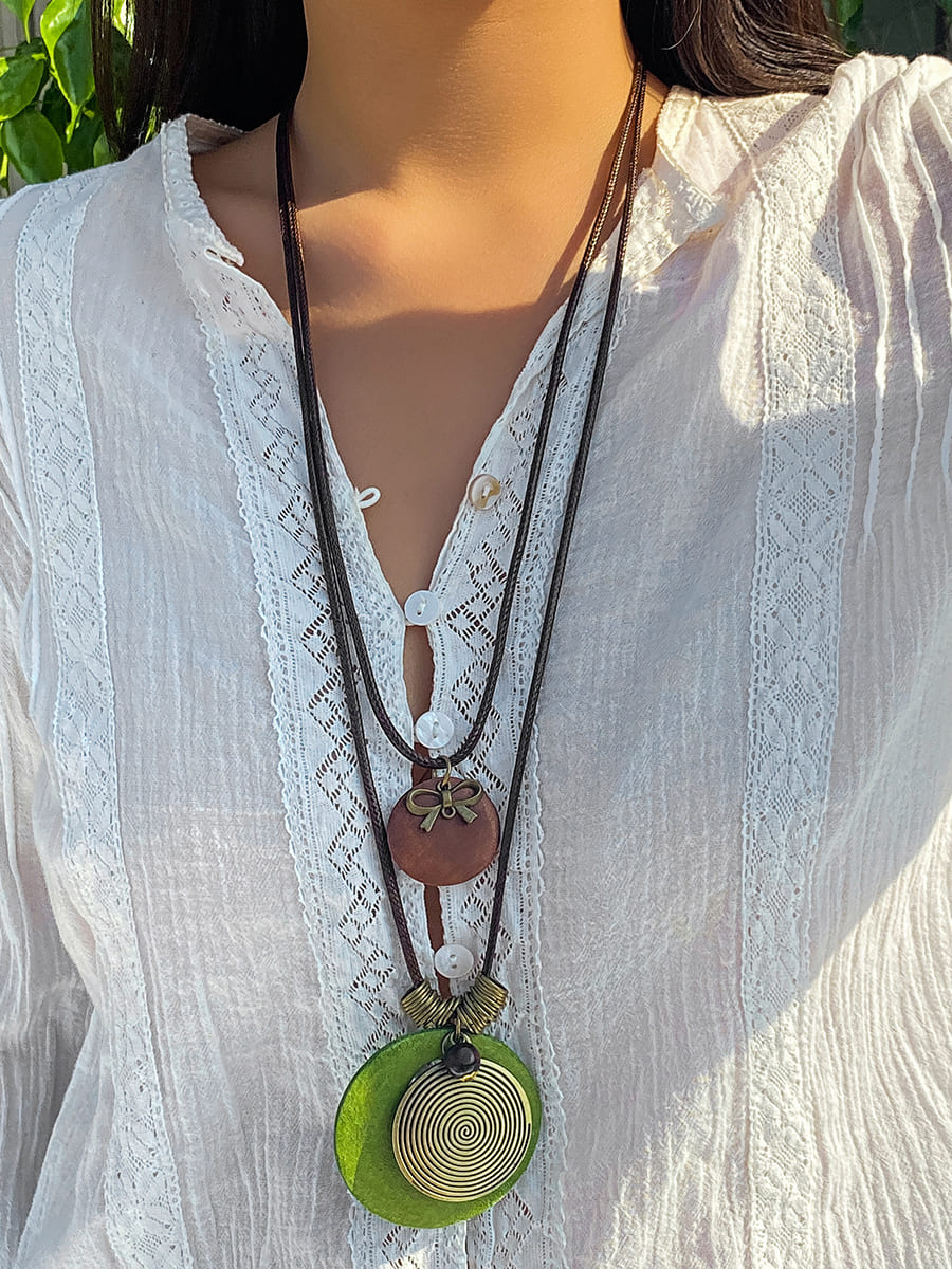 Long Necklace with Wooden Disc and Beads Jasmine's Boutique Australia