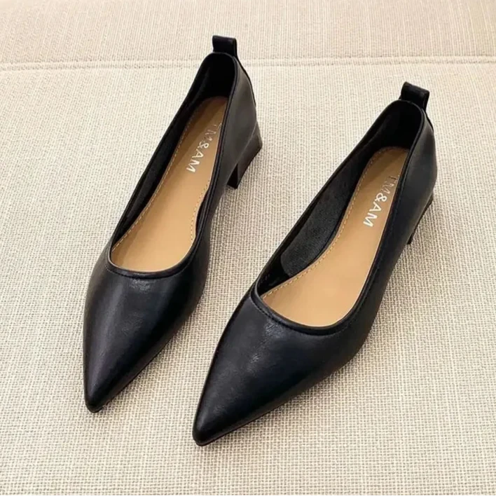 Gloret Pumps  Liora Lane Boutique  Black / 8.5 49.99