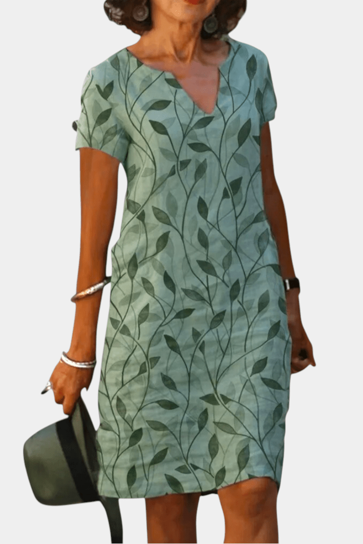 Elowen | Casual Print V-Neck Shift Dress Liora Lane Boutique