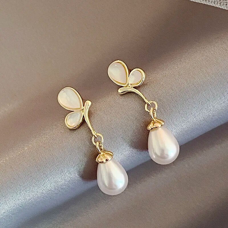 Elegant White Pearl Earrings Jasmine's Boutique Australia
