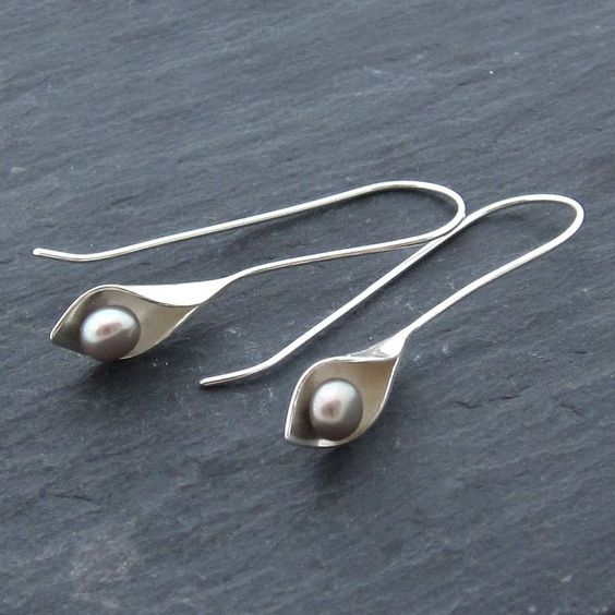 Vintage Leaf & Pearl Earrings Jasmine's Boutique Australia